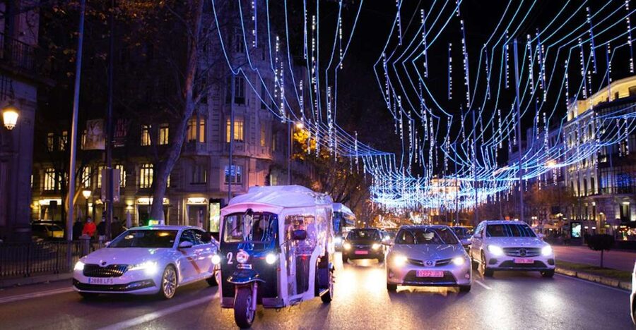 Madrid: Private Christmas Lights Tour by Eco Tuk-Tuk - The Prado, San Jerónimo, and Paseo del Prado