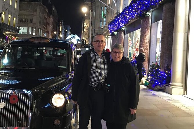 Magical Christmas Lights in London: Private Black Cab Tour - The guides are a major part of the value