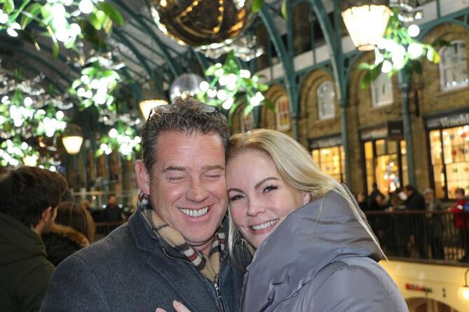 Magical Christmas Lights in London: Private Black Cab Tour - Regent Street and Oxford Street begin the show