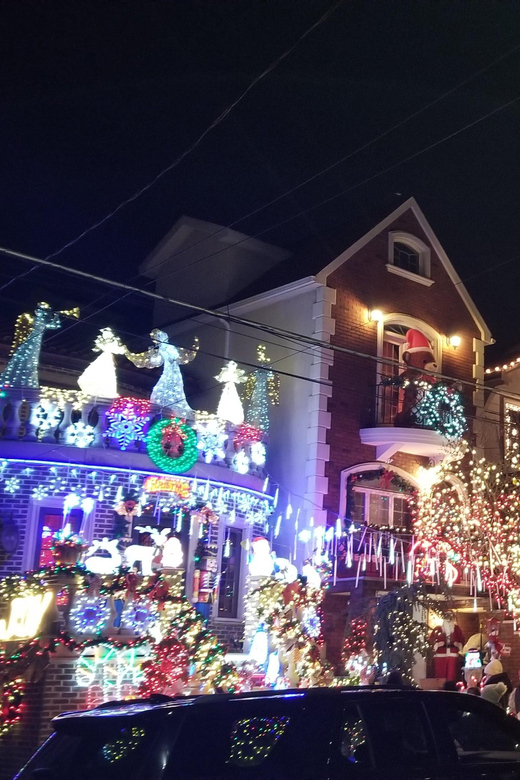 Magnificent Christmas Lights Tour of Dyker Heights Brooklyn - Who will enjoy this tour most