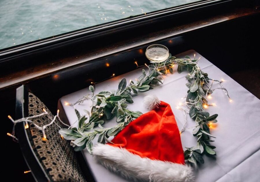 Marina Del Rey: Christmas Eve Buffet Brunch or Dinner Cruise - Food Choices and Dietary Notes