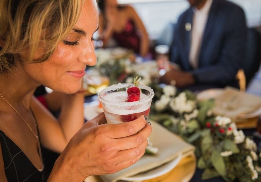 Marina Del Rey: Christmas Eve Buffet Brunch or Dinner Cruise - The Best Parts of the Setting