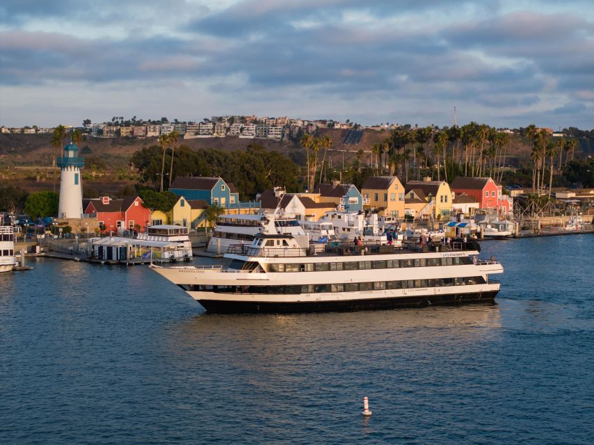 Marina Del Rey: NYE Gourmet Brunch Cruise - Unlimited mimosas and other drinks