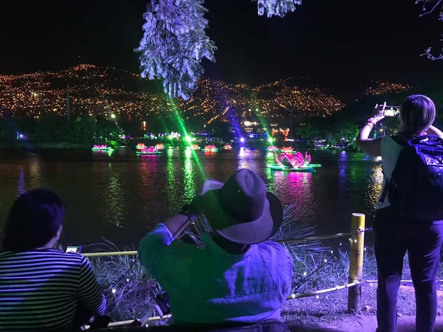 Medellin Christmas Lights Tour - First stop: the Medellin River Parks