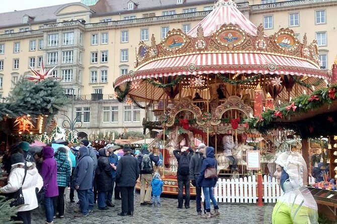 Meissen and Dresden Christmas Market Full Day Private Tour from Prague - What the private vehicle adds to a long winter day