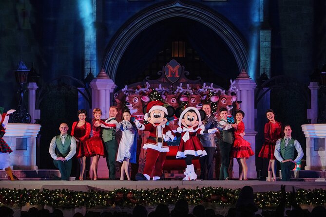 Mickey's Very Merry Christmas Party at the Magic Kingdom - Cinderella Castle, Frozen, and Mickey’s Holiday Shows