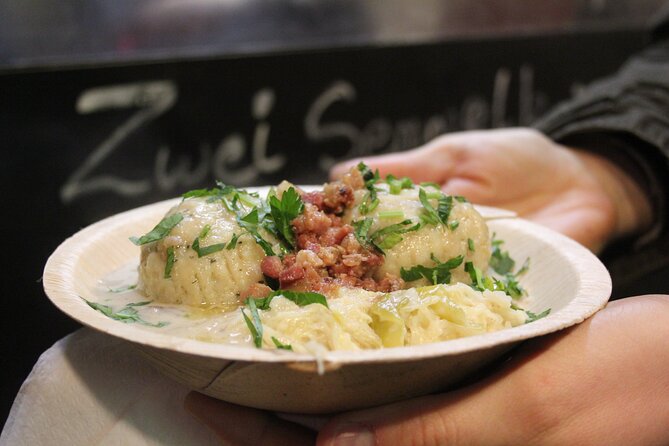 Munich Christmas Market Food Tour with Tastings - Marienplatz gives you the classic Munich start