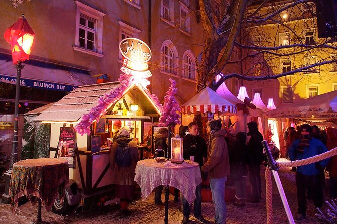 Munich Christmas Market Small Group Tour with Gingerbread Heart - Guides, group size, and what to expect on the day