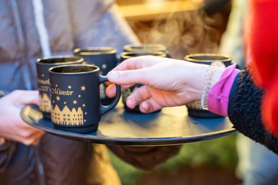 Münster x-Mas: Winter tour of Christmas markets – incl. mulled wine - Mulled wine, apple punch, and a small bite