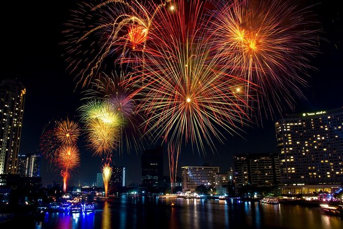 New Year Party : Chao Phraya Princess Dinner Cruise with Return Transfer - Pickup begins at 6:00 pm, but boarding comes later