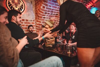 New Year’s Eve Pub Crawl With 2 Hour Unlimited Alcohol + VIP Entry To Best Clubs