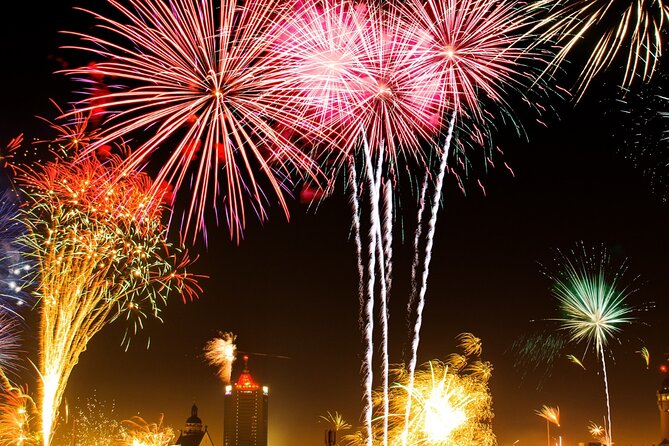 New Year's Eve Pub Crawl With Optional Club Entrance - Smart ways to prepare for the night