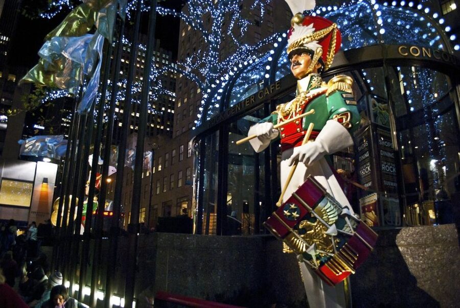 New York City: Christmas Holiday Tour of Manhattan - Bryant Park’s holiday market