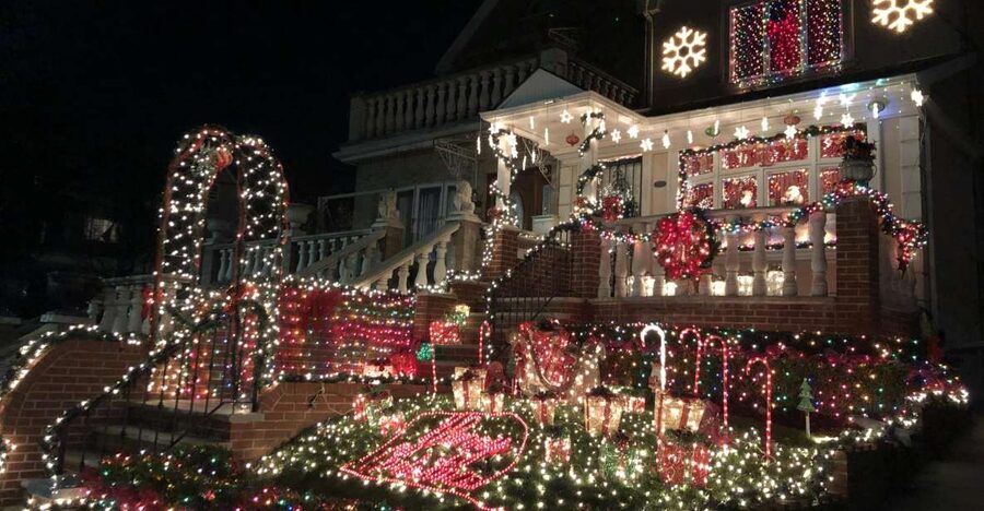 New York City: Dyker Heights Christmas Lights Tour - Is $46 a good value?