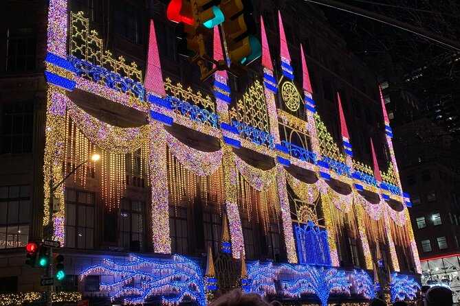 New York Holiday Lights and Sights Walking Tour - Rockefeller Center and the Christmas tree