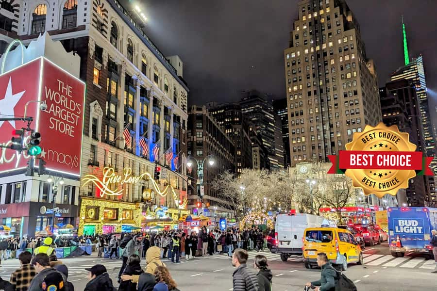 New York: Rockefeller Center Christmas Tree Pedicab Tour - Bryant Park and the Winter Village