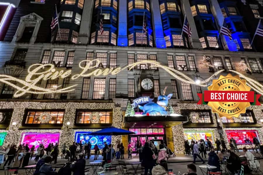 New York: Rockefeller Center Christmas Tree Pedicab Tour - Times Square is the lively finish