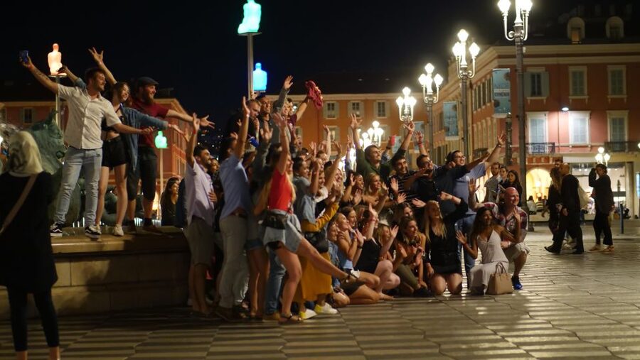 Nice: New Year’s Eve Bar Crawl 2026 - Moving through Nice’s bars and clubs