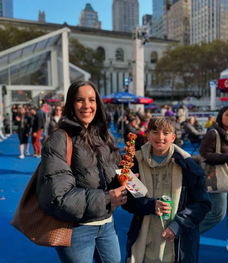NYC: Christmas Holiday Guided Walking Tour with Dessert - Finishing at Bryant Park Winter Village
