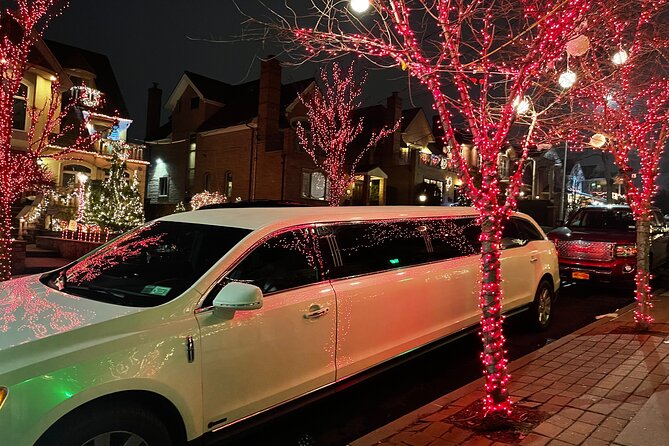 NYC Christmas Lights Tour by Limousine, SUV Or VAN. Dyker Heights - Dyker Heights is the reason to book