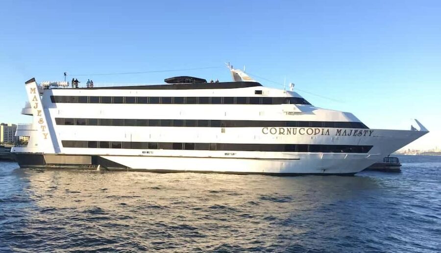 NYC: Cornucopia Majesty New Year's Eve Party Cruise - What your five hours at Pier 81 look like