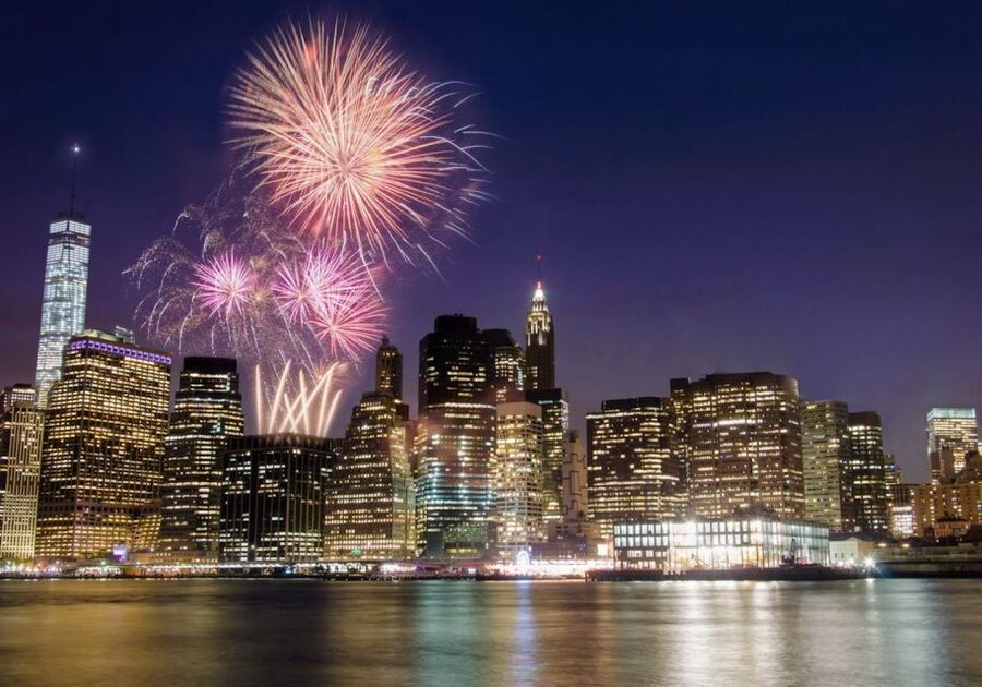 NYC: New Year's Eve Buffet Dinner Fireworks Harbor Cruise - Should you book the New Years Eve harbor cruise?
