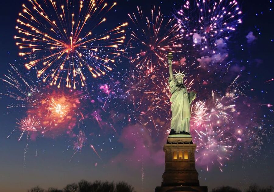 NYC: New Year's Eve Buffet Dinner Fireworks Harbor Cruise - The DJ, dancing, and holiday mood