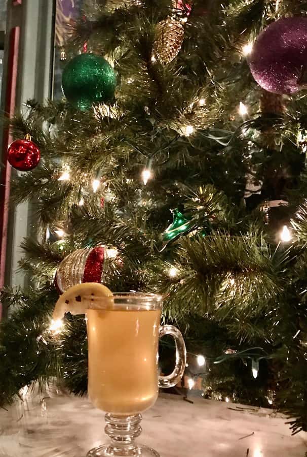 NYC: New Year's Eve Drinks, History and Ball Drop Tour - Who should book this New Year’s Eve tour?