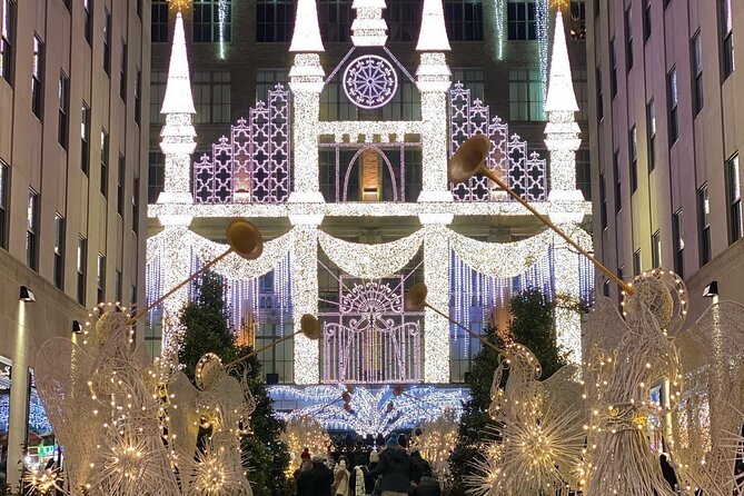 NYC Rockefeller Center Christmas Lights Horse Carriage Ride - The return through Sixth Avenue or Madison Avenue