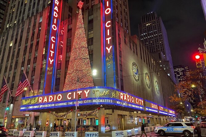 NYC Rockefeller Center Christmas Lights Horse Carriage Ride - Starting near Central Park South