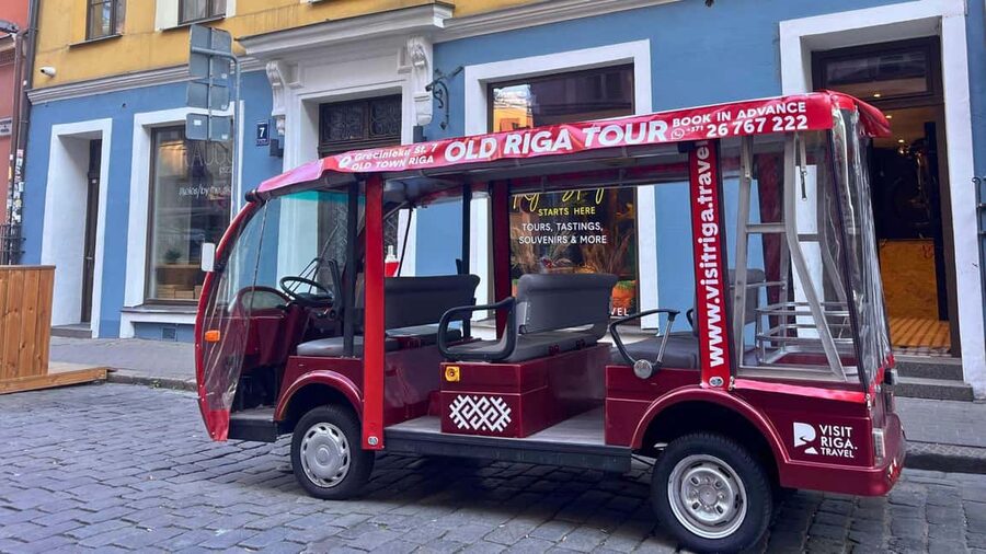 Old Riga Heated E-Bus Tour with Audio Guide & Mulled Wine - Is $8 good value?