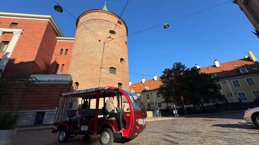 Old Riga Heated E-Bus Tour with Audio Guide & Mulled Wine - Practical details that make the ride smoother