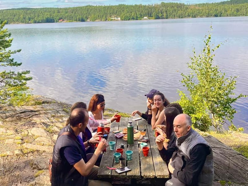 Oslo: Winter Wonderland Forest Hike and Campfire with a Dog - What the $146 price includes