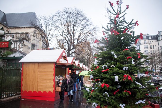 Paris Christmas Gourmet Food Small Group Walking Tour - The market stop and the big seasonal caveat