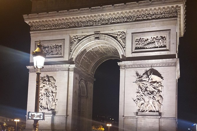 Paris Christmas Guided Bike Tour - Ending at a Christmas market with mulled wine