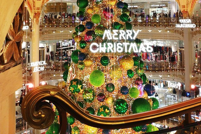 Paris Christmas Illuminations and Local Festivities Private Tour - What the guide adds to the evening