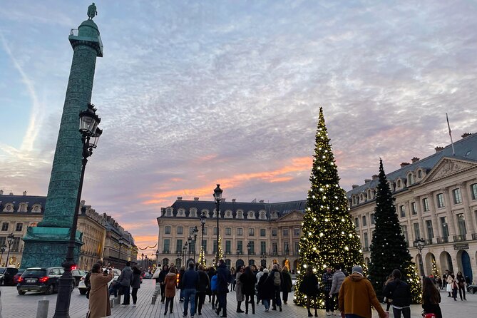 Paris Christmas Lights Small Group Walking Tour with Local Guide - Rue du Faubourg Saint-Honoré and the final light display