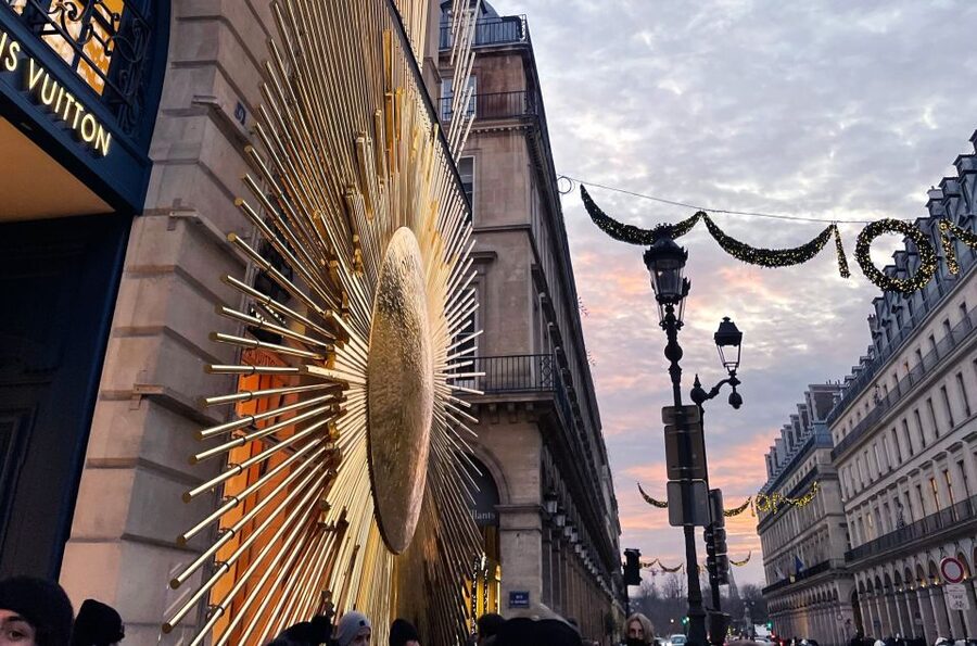 Paris Christmas Lights Walking Tour with Local Guide - Galerie Vivienne sets a graceful opening tone