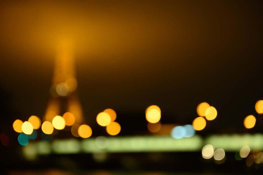 Paris: Experience the magic of Christmas on a walk with a pro photographer - Key points to know before booking
