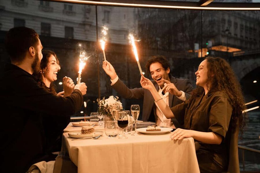 Paris : NYE Special Diner Cruise on the Seine River - The Meal Begins as the Boat Leaves