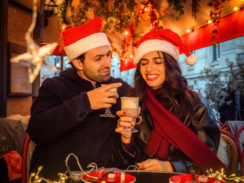 Paris: Private Christmas Photoshoot with Props - What the Santa package adds