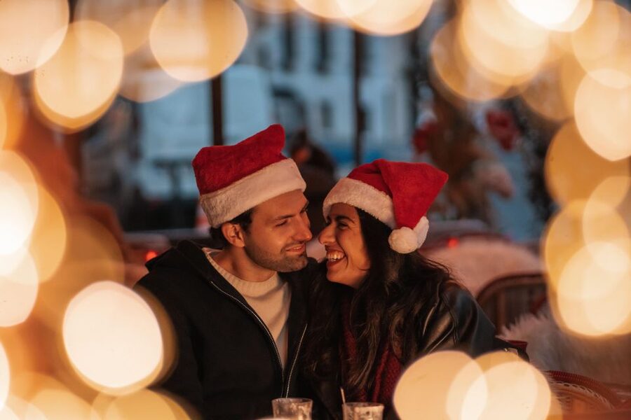 Paris: Private Christmas Photoshoot with Props - Putting holiday props to work