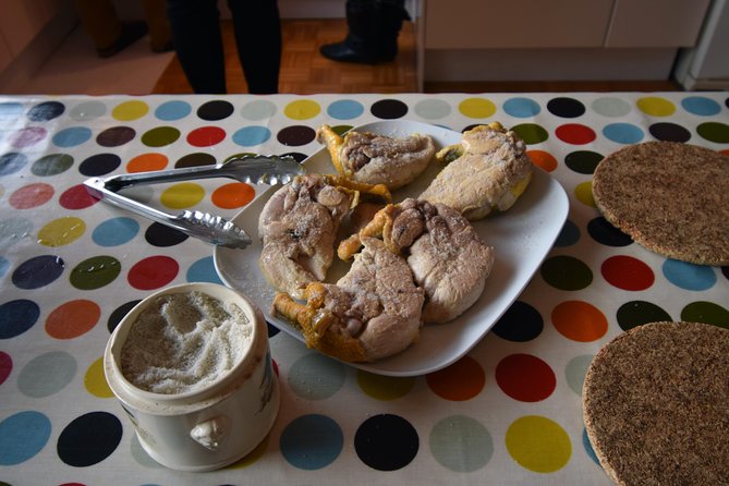 Paris Small Group French Christmas Cooking Class - What Makes the Home Setting Worth Considering