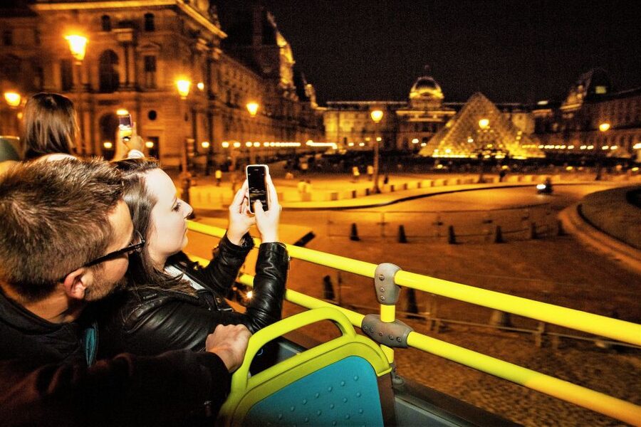 Paris: Tootbus Open-Top Christmas Bus Tour - Key points before you book