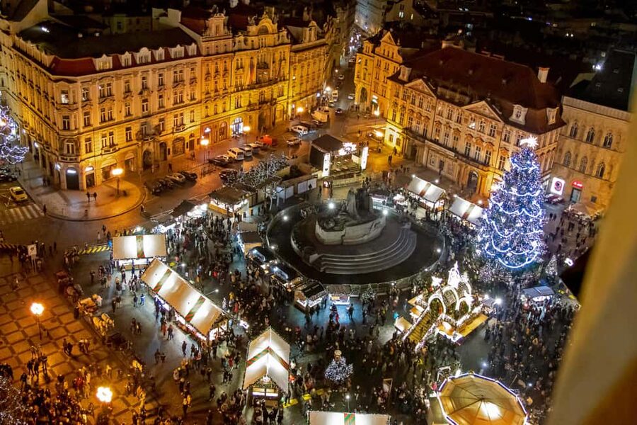 Prague: Christmas/Easter Markets Tour with Photoshoot - Practical details before you reserve