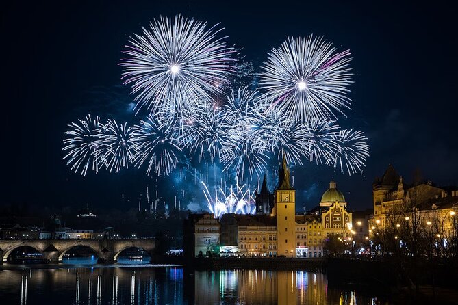 Prague New Year's VIP Boat Party Plus EPIC Club - How the seven-hour Prague party works