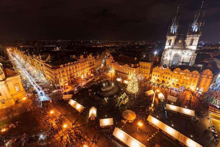Prague: Private Christmas Markets and Landmarks Tour - Key points at a glance