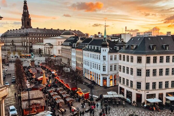 Private 90-Min Ultimate Christmas: Tivoli & Hygge - A short route through Copenhagen’s Christmas center