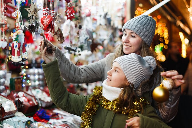 Private Berlin Christmas Walk with Räuchermännchen Magic - Key points to know before booking