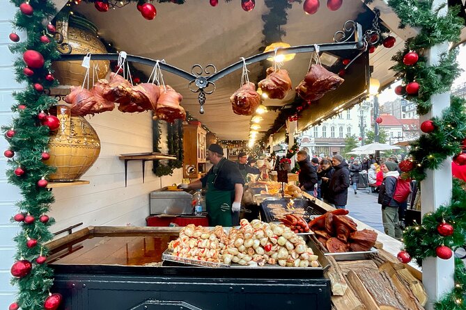 Private Budapest Christmas Market Tour with Chimney Cake & Mulled Wine - Who should book this Budapest Christmas tour?